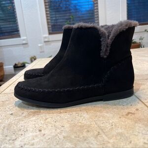 Old Navy Booties Size 6